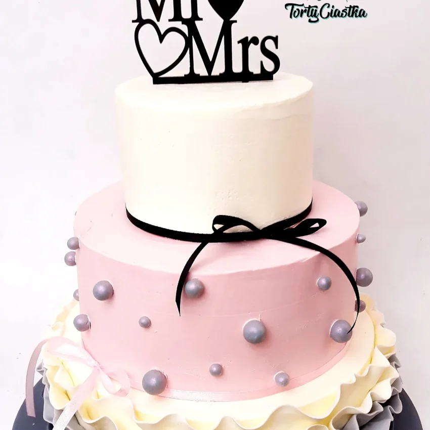 Tort ślubny z różowo czarnymi akcentami